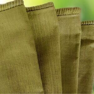 4 18”x18” Crate & Barrel Silk Pillow Covers Pear Green
NEW